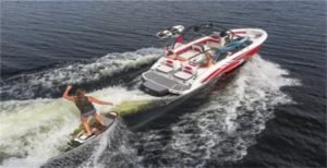 Read more about the article Pros and Cons of Jet Boats