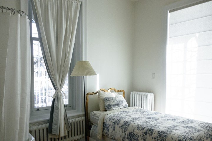 You are currently viewing Pros and Cons of one-bedroom condo