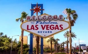Read more about the article Pros and Cons of living in Las Vegas