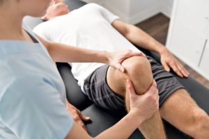 Read more about the article Pros and cons of physical therapy