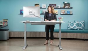Read more about the article Pros and Cons of standing desk