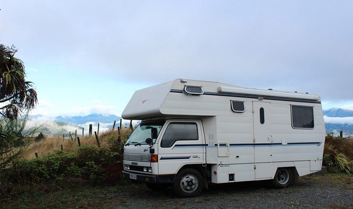 You are currently viewing Pros and cons of RV covers