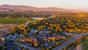 Read more about the article Pros and Cons of living in Idaho