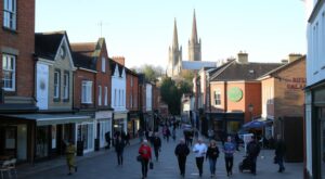Read more about the article Guildford Pros and Cons: What to Know Before Moving to the UK City